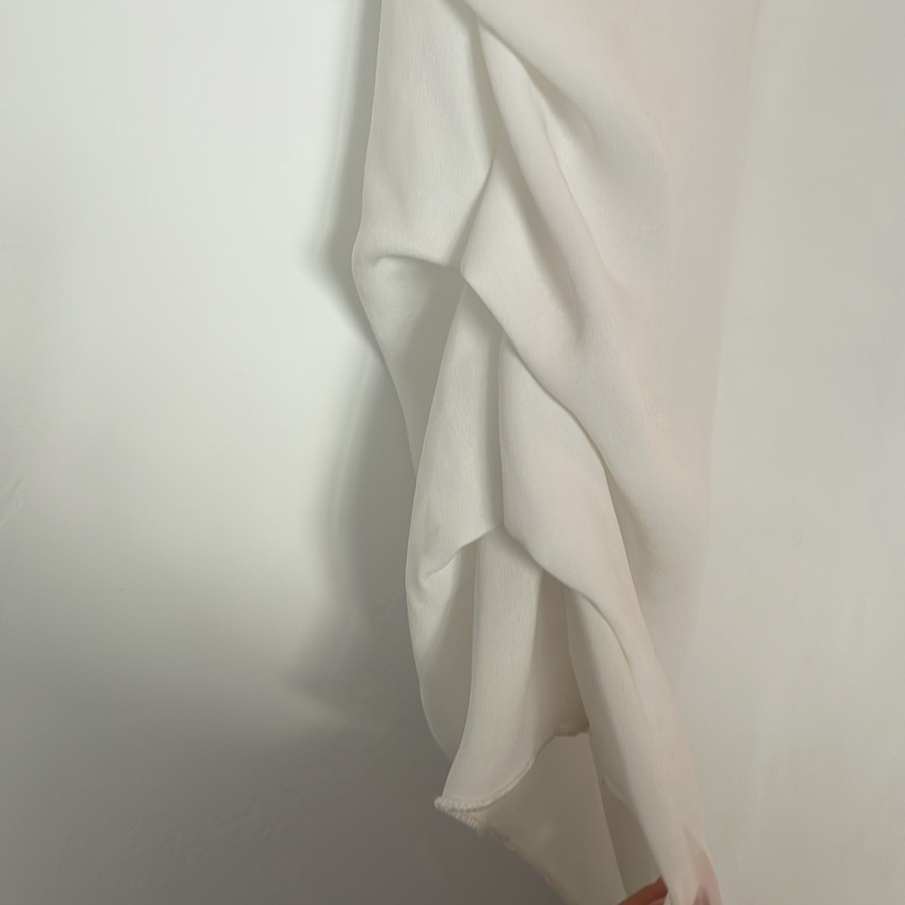 white blouse - Picture 2 of 2